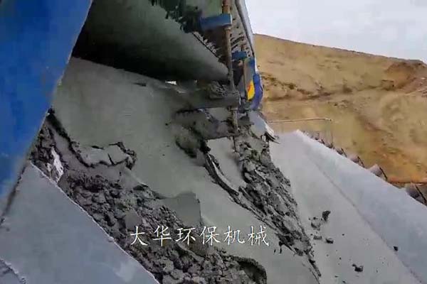 甘肅蘭州砂石廠帶式壓濾現(xiàn)場